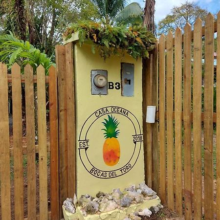 Casa Oceana Bed & Breakfast Бокас дел Торо Екстериор снимка