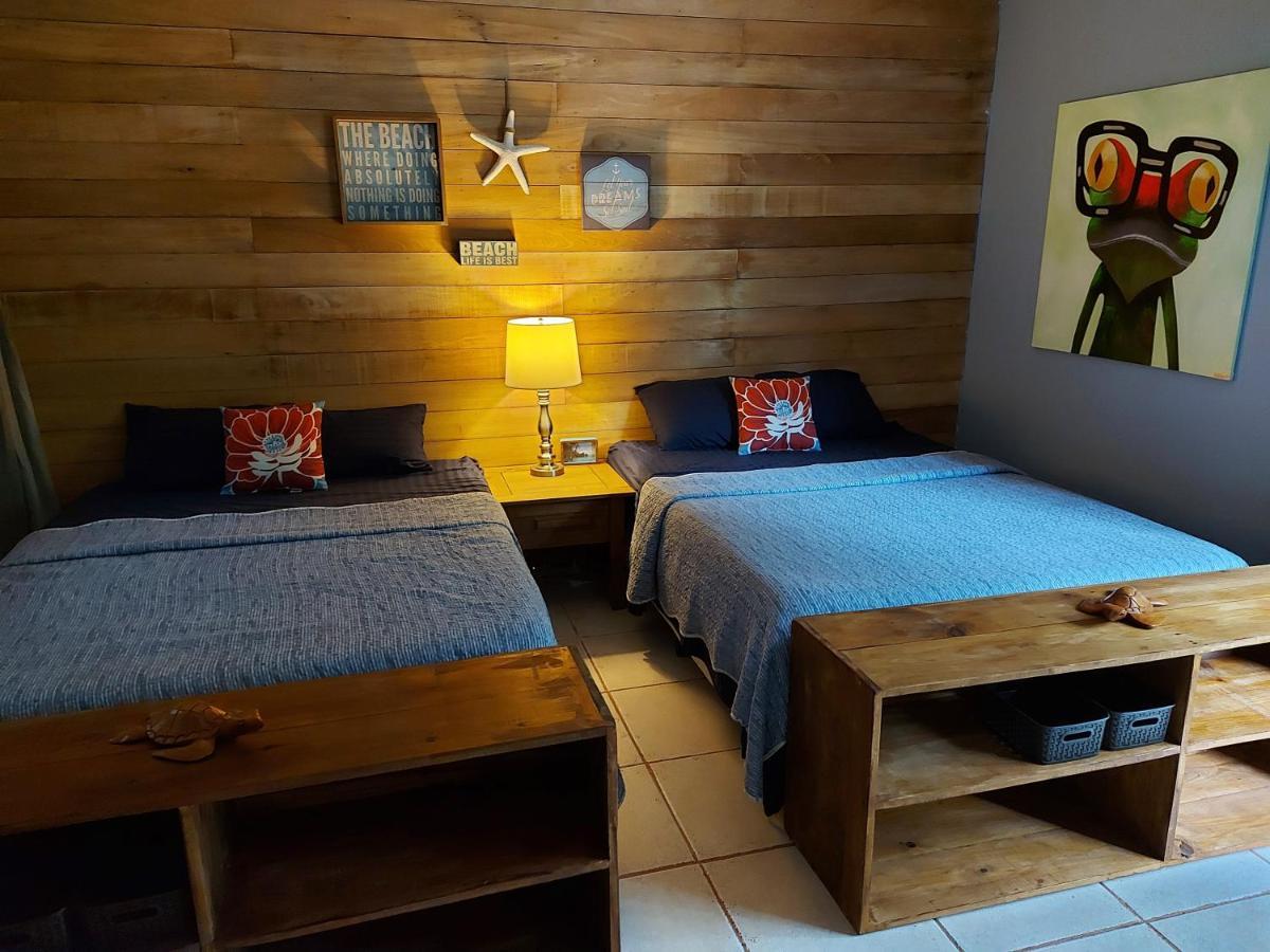 Casa Oceana Bed & Breakfast Бокас дел Торо Екстериор снимка